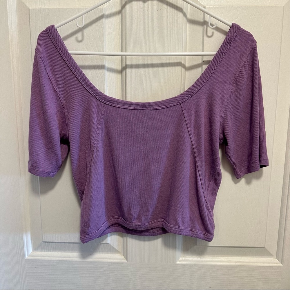 Lululemon Ribbed Held Tight Short Sleeve Shirt Wisteria Purple Size 8 - Picture 4 of 5